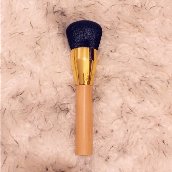 TARTE Powder Player Bamboo Pressed Powder Brush - Picture 1 of 8
